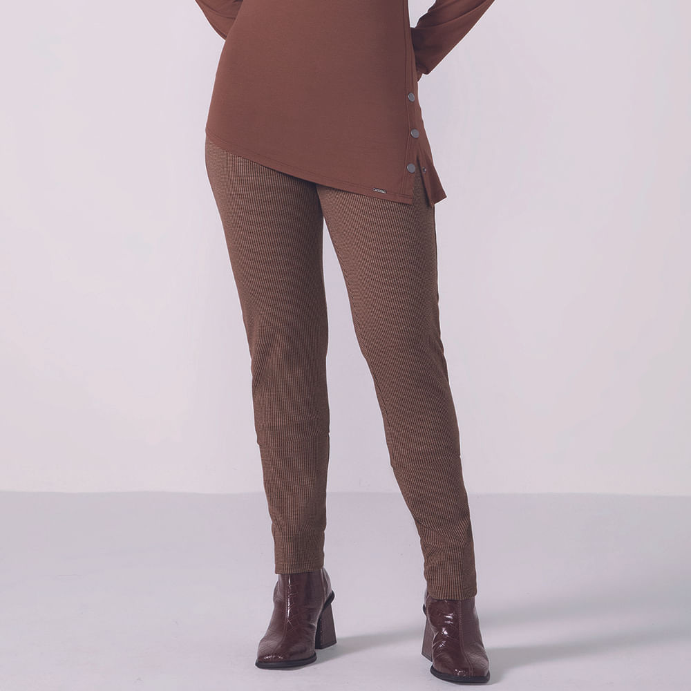 BBB 183939 marrom.jpg